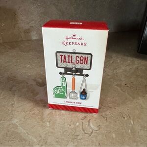 Hallmark Ornament 2014 Tailgate Time